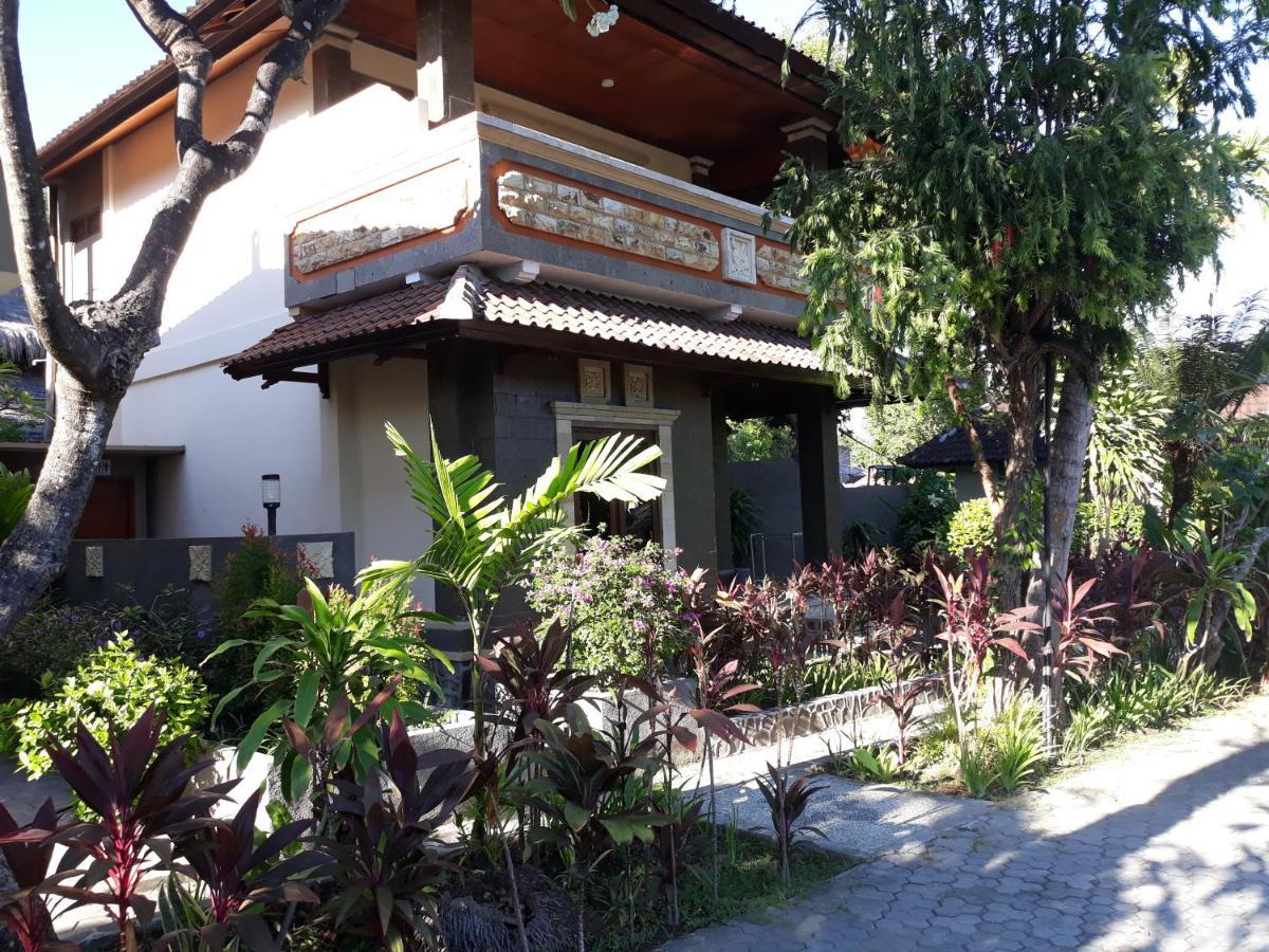 Puri Bali Hotel Ловіна Номер фото